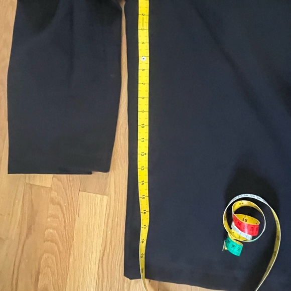 NWOTGAP BELTED JUMPSUIT - Picture 9 of 12